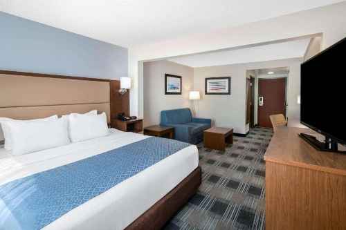 Holiday Inn Express Mobile I 65 image 25