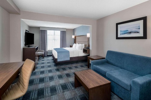 Holiday Inn Express Mobile I 65 image 27