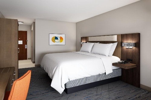 Holiday Inn Express Mobile I 65 image 3