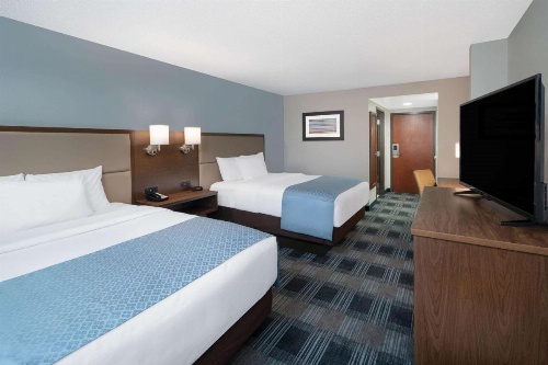 Holiday Inn Express Mobile I 65 image 32