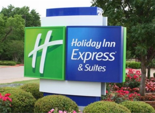 Holiday Inn Express Mobile I 65 image 40