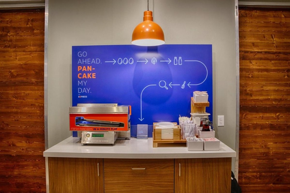 Holiday Inn Express Mobile I 65